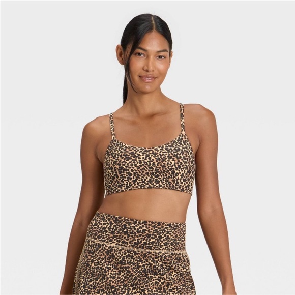 Everyday Soft Light Support Strappy Sports Bra - All In Motion™
Animal Print - Picture 1 of 6